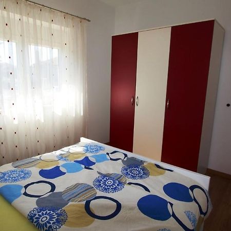 Apartments Tomislav Malinska Bagian luar foto