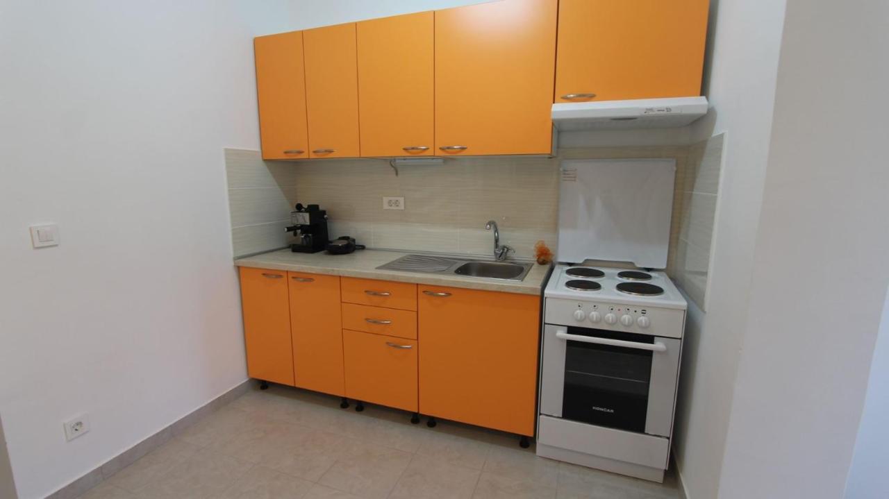 Apartments Tomislav Malinska Bagian luar foto